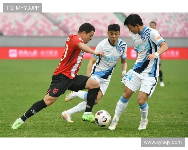 成都足球队在精英赛中的强劲表现与战术分析